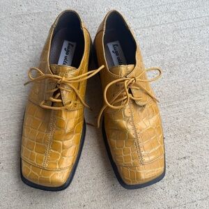 Hugo Vitelli Vintage Yellow Gold Oxford Style shoes Faux Croc 5